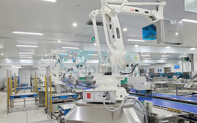 中央廚房?jī)舨舜a垛AGV搬運(yùn)設(shè)備